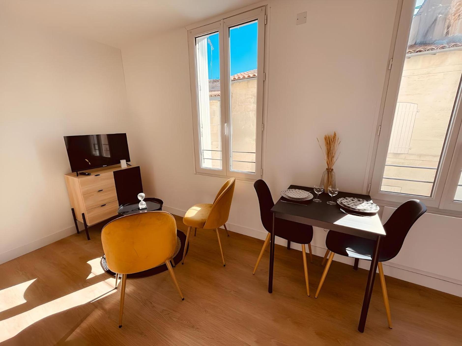 Apartamento Le deep blue - Centre historique - Wifi et Netflix - Stationnement aisé Niort Exterior foto